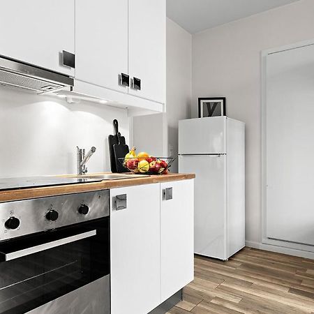Small, Central And Quiet Studio Apartment In Ålesund Buitenkant foto